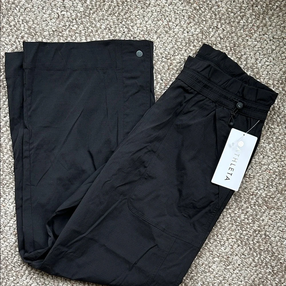 NWT Athleta Trekkie Parachute Black pants - Picture 2 of 7